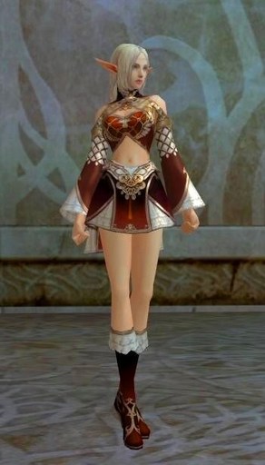 Lineage II - Косплей светлой эльфийки Nightmare Robe от Lessa